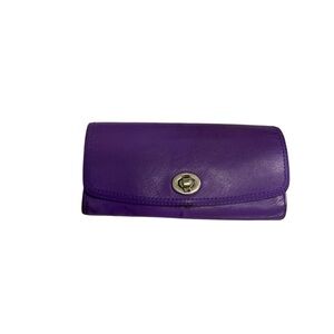 Coach Purple leather vintage folded wallet